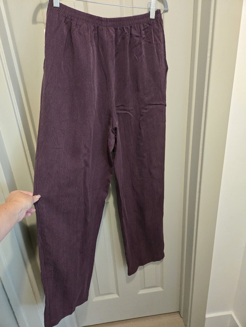 Susan Bristol Tencel Elastic Waist Pants in Deep Plum sz Medium
